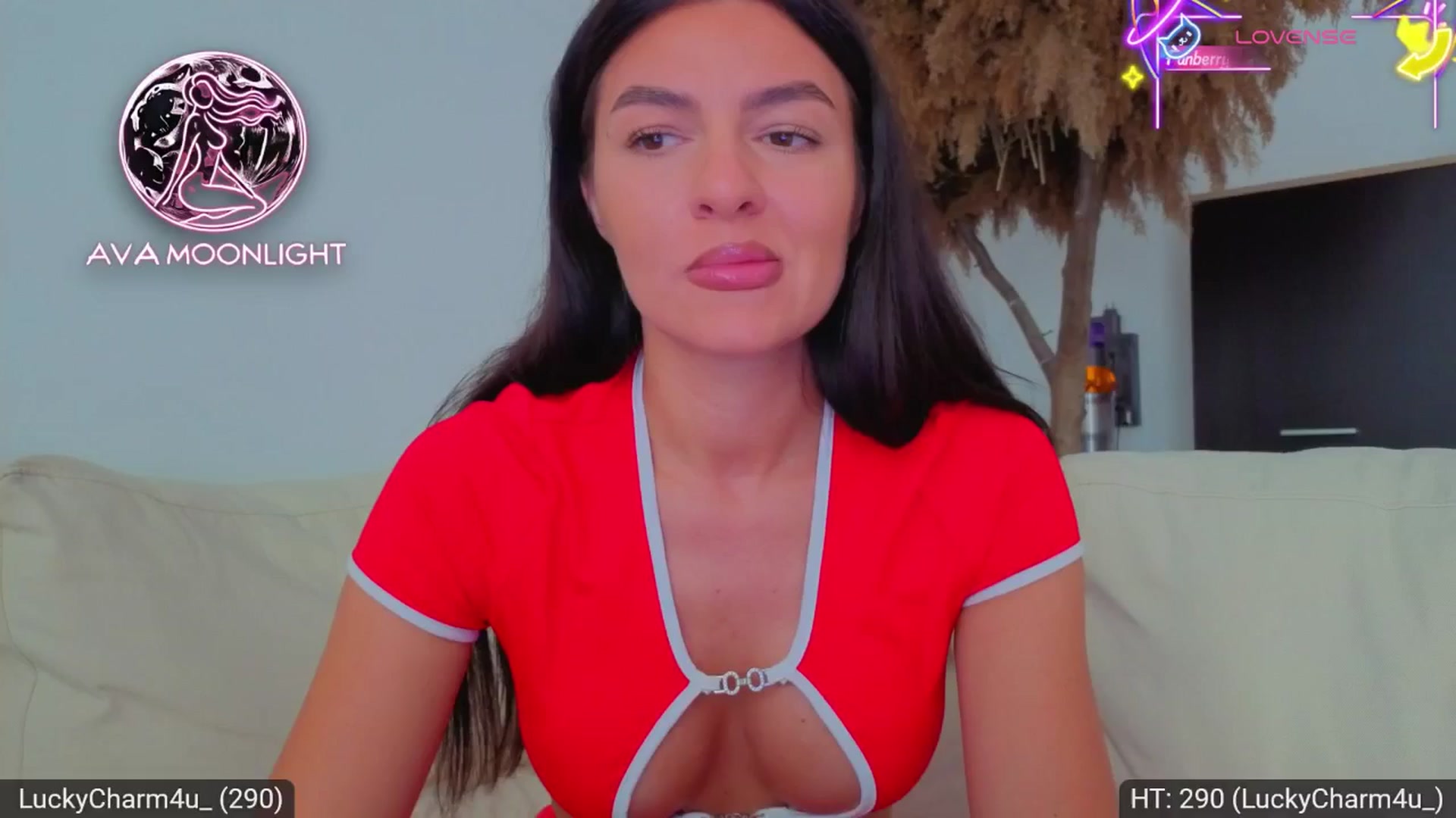 Gallery image thumbnail from AvaMoonlight's myfreecams stream on, 08/27/2025, 15:31 image 11 of 20