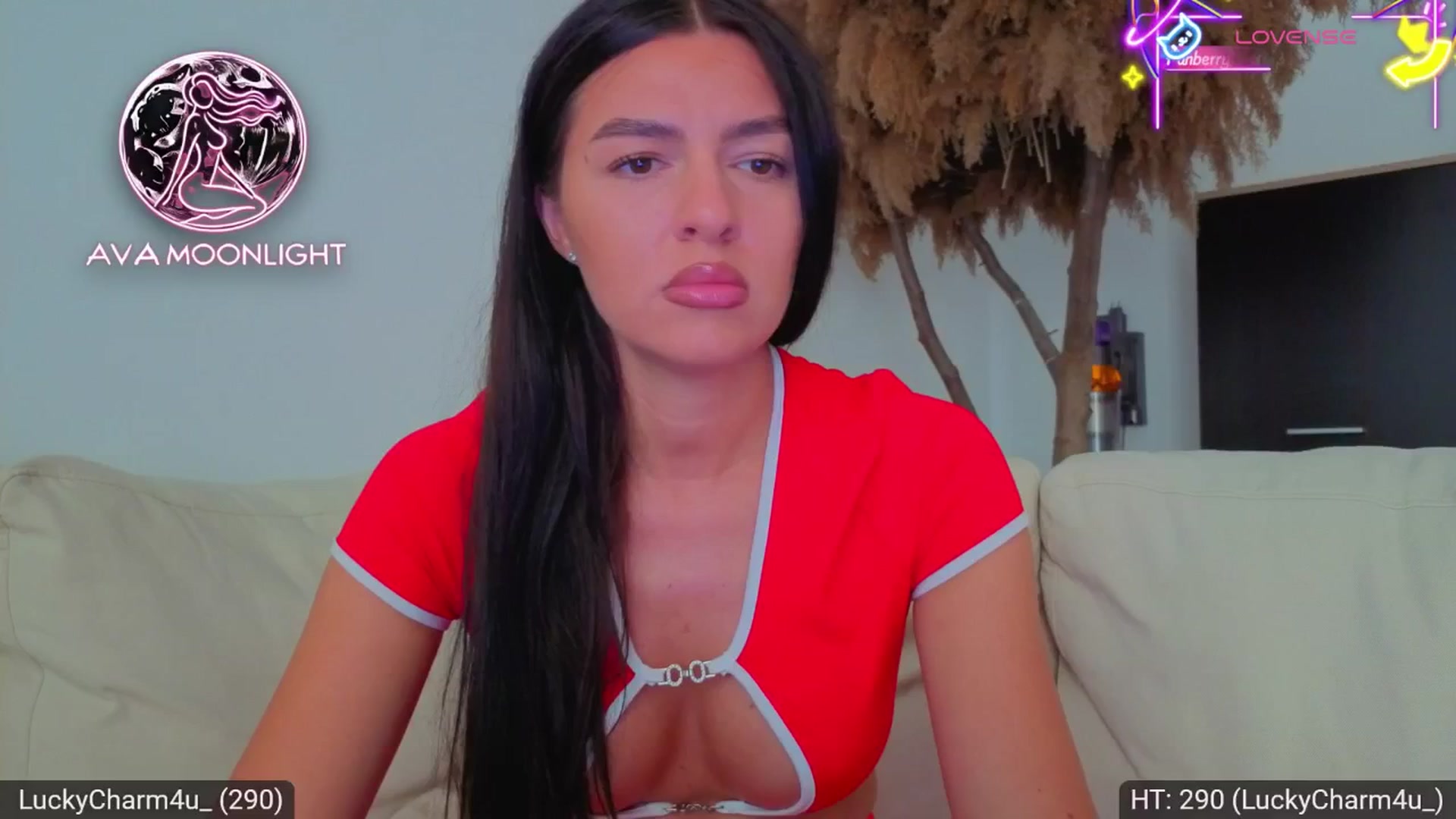 Gallery image thumbnail from AvaMoonlight's myfreecams stream on, 08/27/2025, 16:04 image 12 of 20