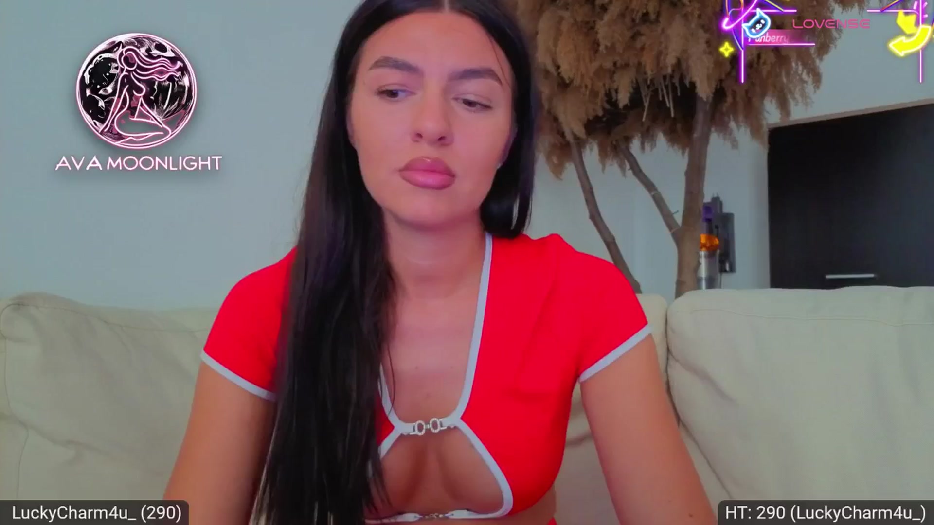 Gallery image thumbnail from AvaMoonlight's myfreecams stream on, 08/27/2025, 16:04 image 16 of 20