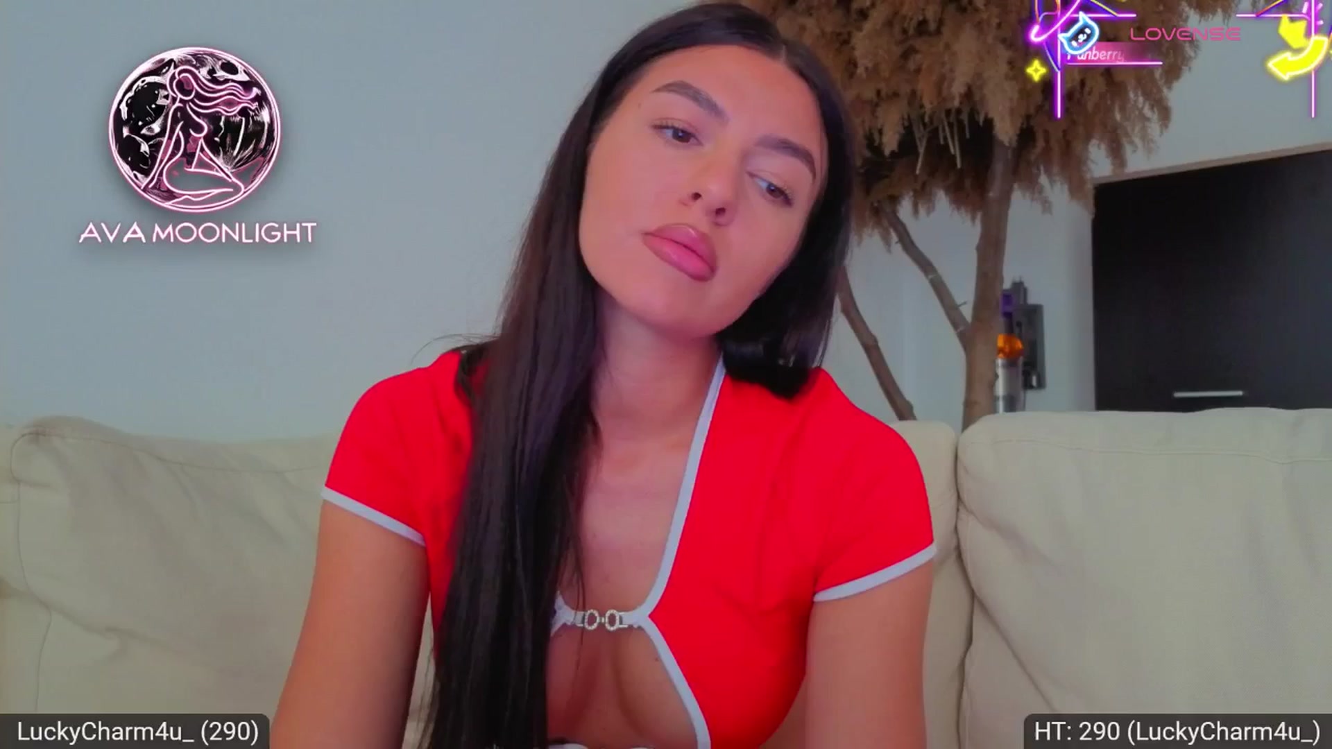 Gallery image thumbnail from AvaMoonlight's myfreecams stream on, 08/27/2025, 16:04 image 18 of 20