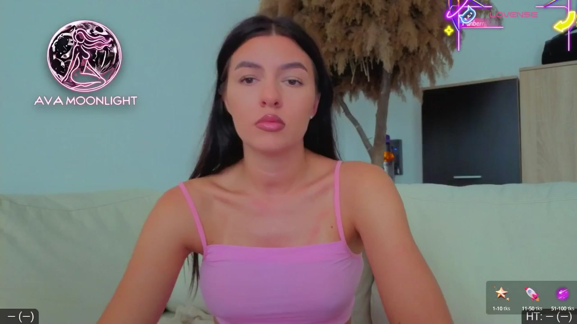 Gallery image thumbnail from AvaMoonlight's myfreecams stream on, 08/28/2025, 16:09 image 12 of 20
