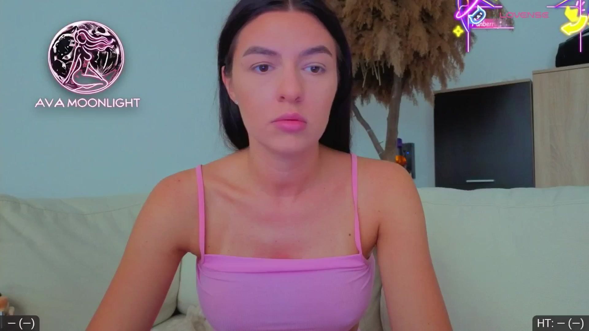 Gallery image thumbnail from AvaMoonlight's myfreecams stream on, 08/28/2025, 16:09 image 5 of 20
