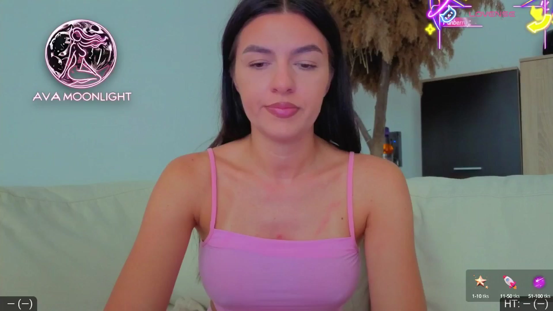 Gallery image thumbnail from AvaMoonlight's myfreecams stream on, 08/28/2025, 16:09 image 14 of 20