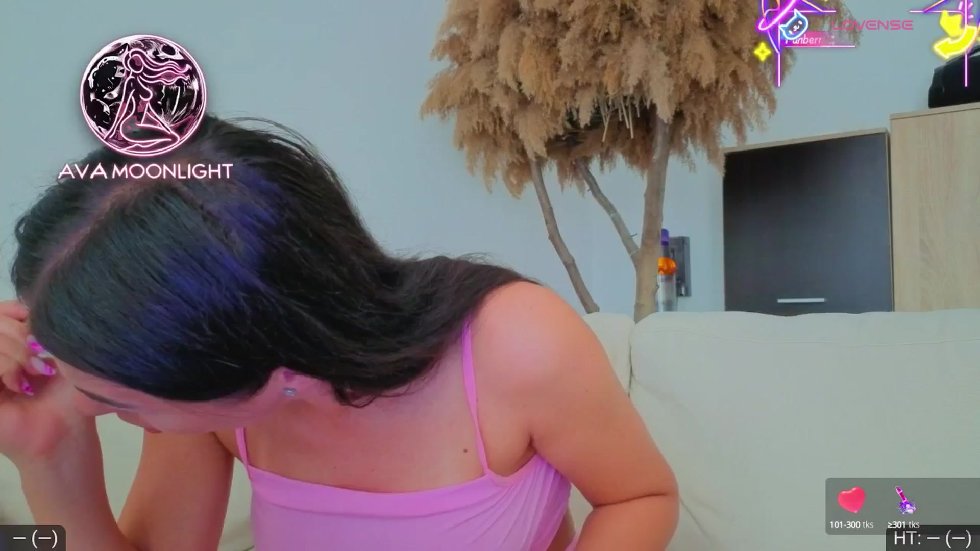 Gallery image thumbnail from AvaMoonlight's myfreecams stream on, 08/28/2025, 16:09 image 8 of 20