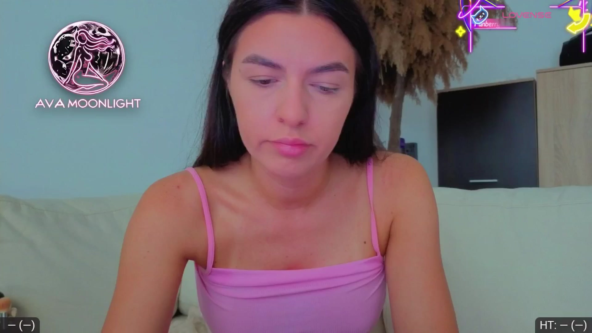 Gallery image thumbnail from AvaMoonlight's myfreecams stream on, 08/28/2025, 16:09 image 2 of 20