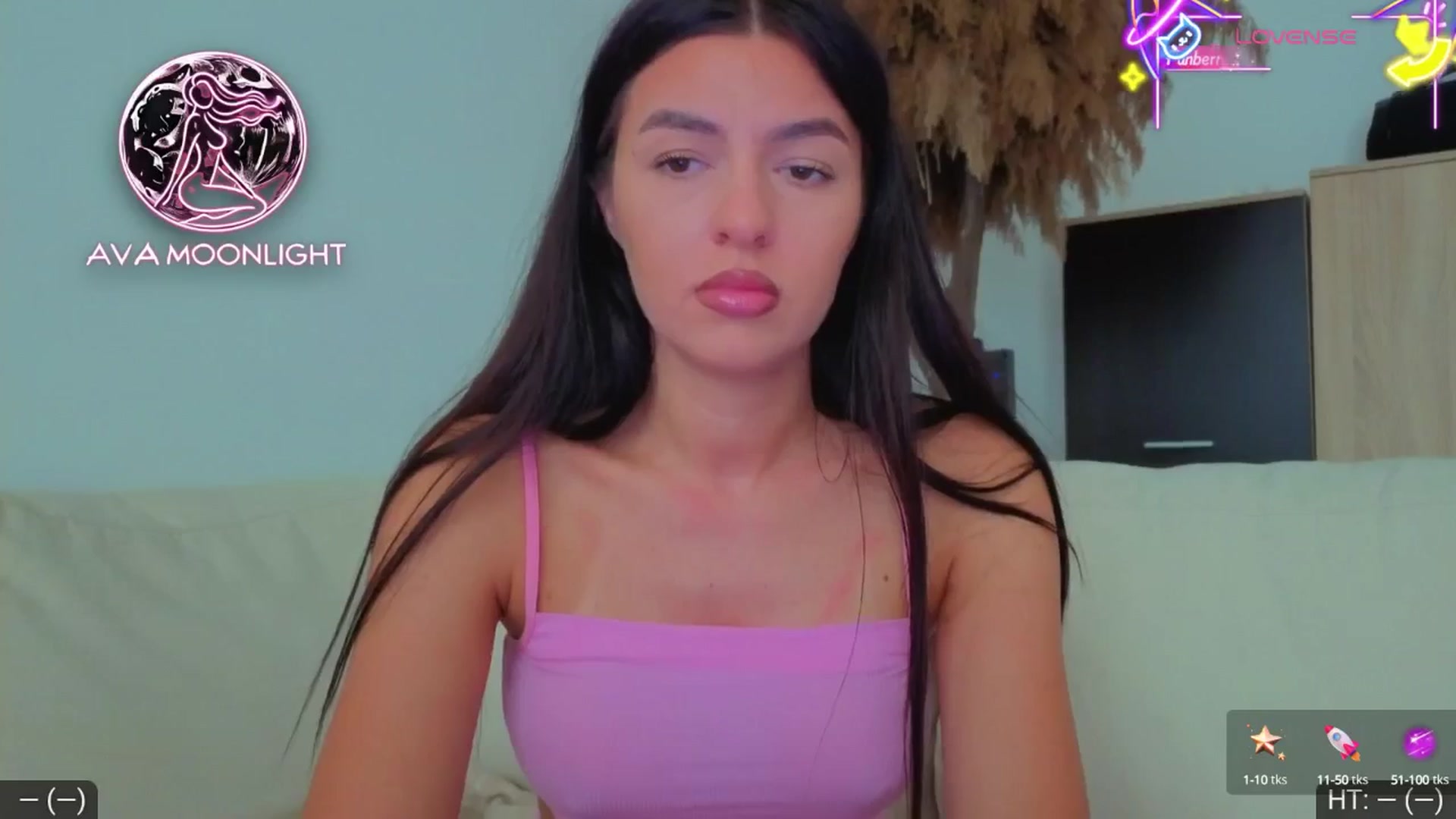 Gallery image thumbnail from AvaMoonlight's myfreecams stream on, 08/28/2025, 16:09 image 11 of 20
