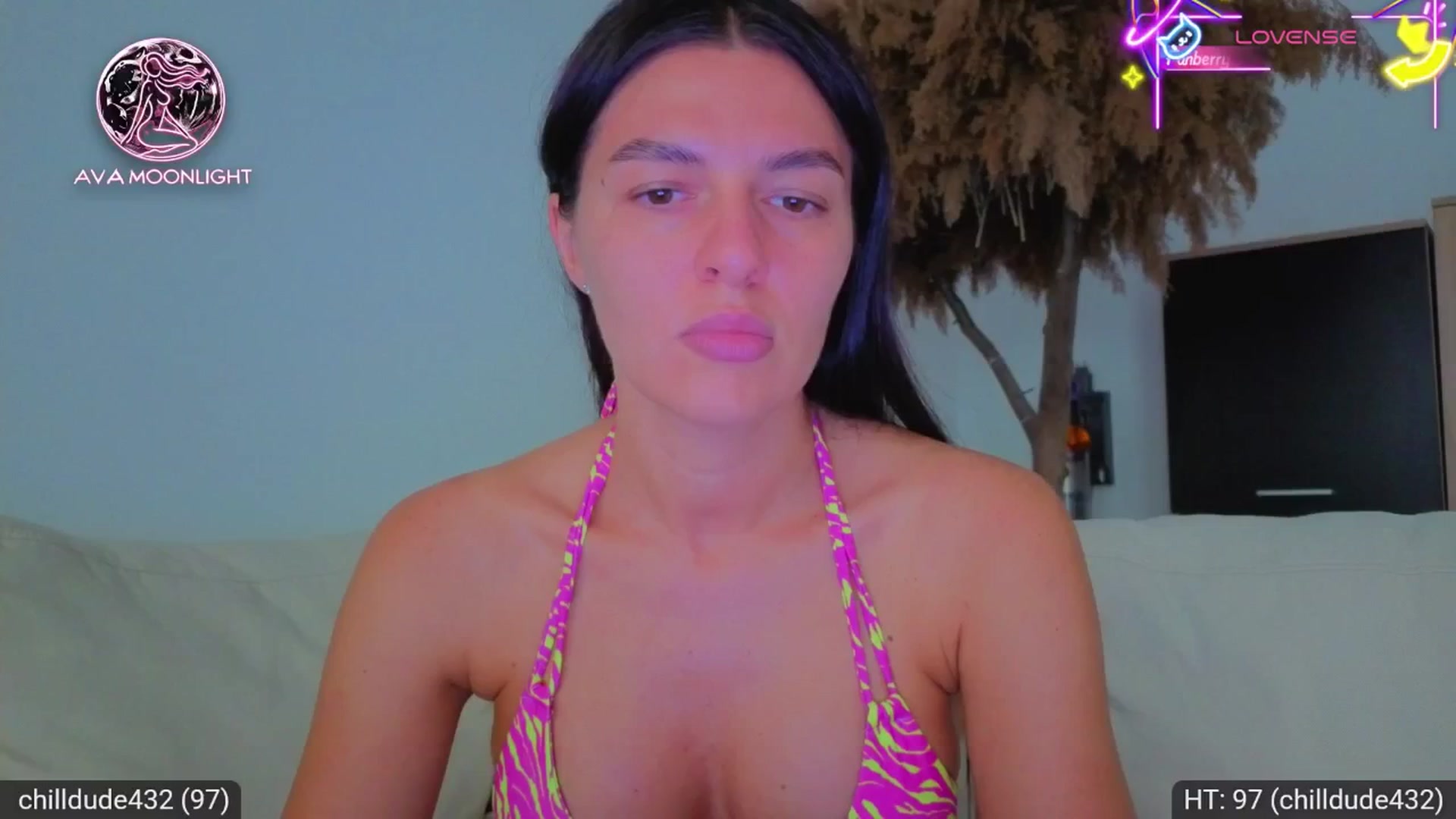 Gallery image thumbnail from AvaMoonlight's myfreecams stream on, 08/31/2025, 14:56 image 18 of 20