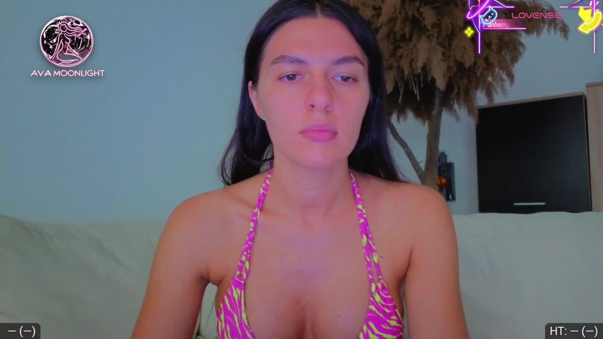 Gallery image thumbnail from AvaMoonlight's myfreecams stream on, 08/31/2025, 14:56 image 13 of 20