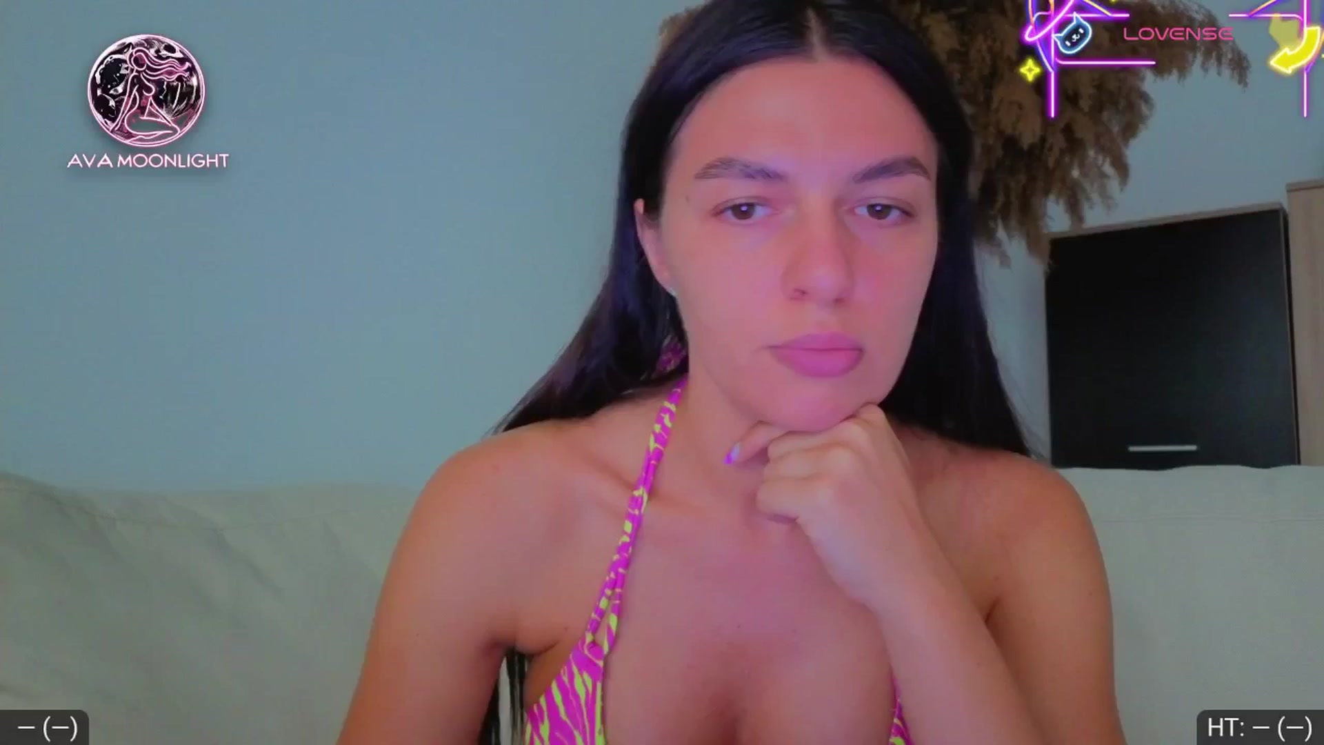 Gallery image thumbnail from AvaMoonlight's myfreecams stream on, 08/31/2025, 14:56 image 14 of 20