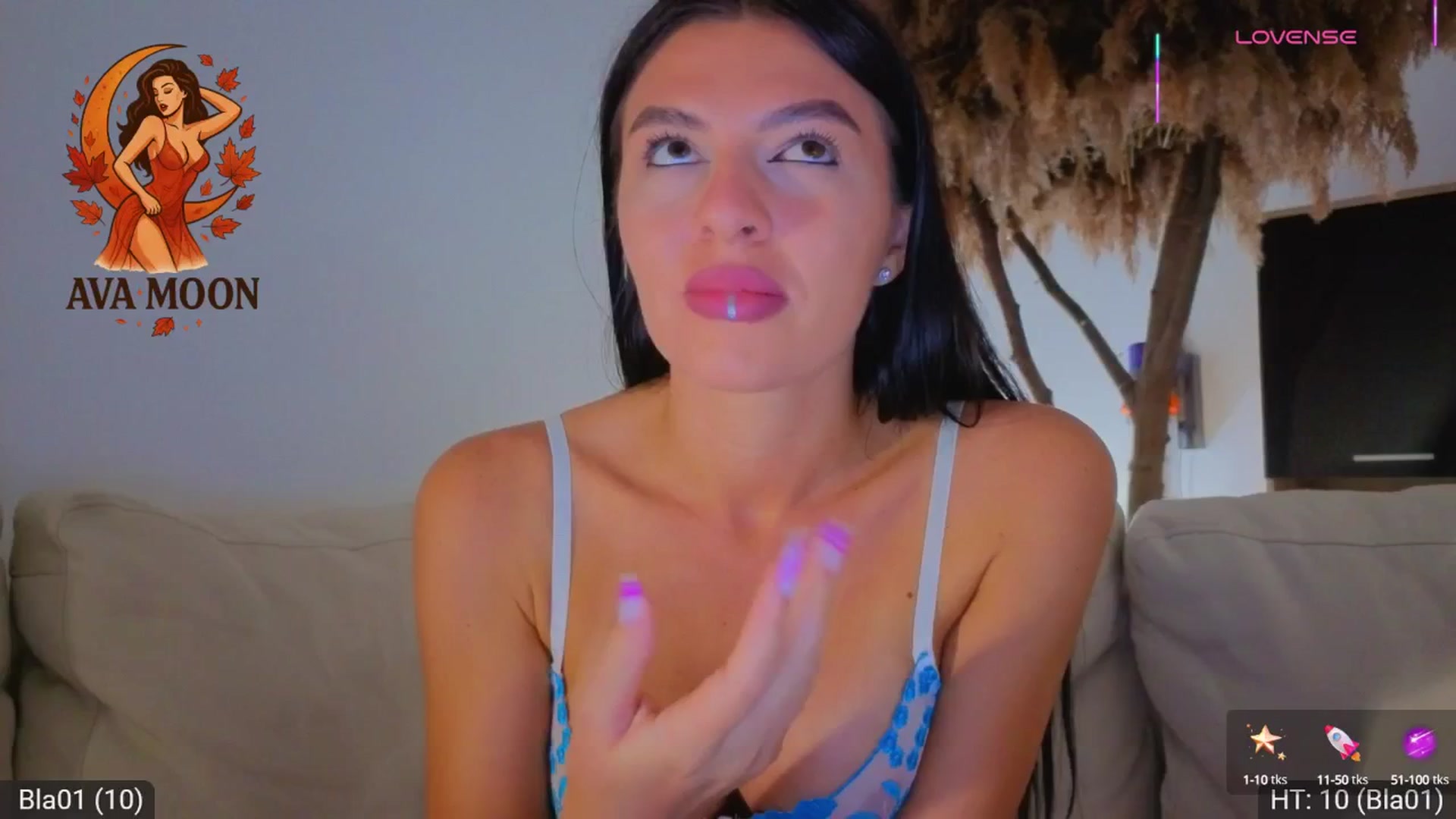 Gallery image thumbnail from AvaMoonlight's myfreecams stream on, 09/01/2025, 23:51 image 8 of 20