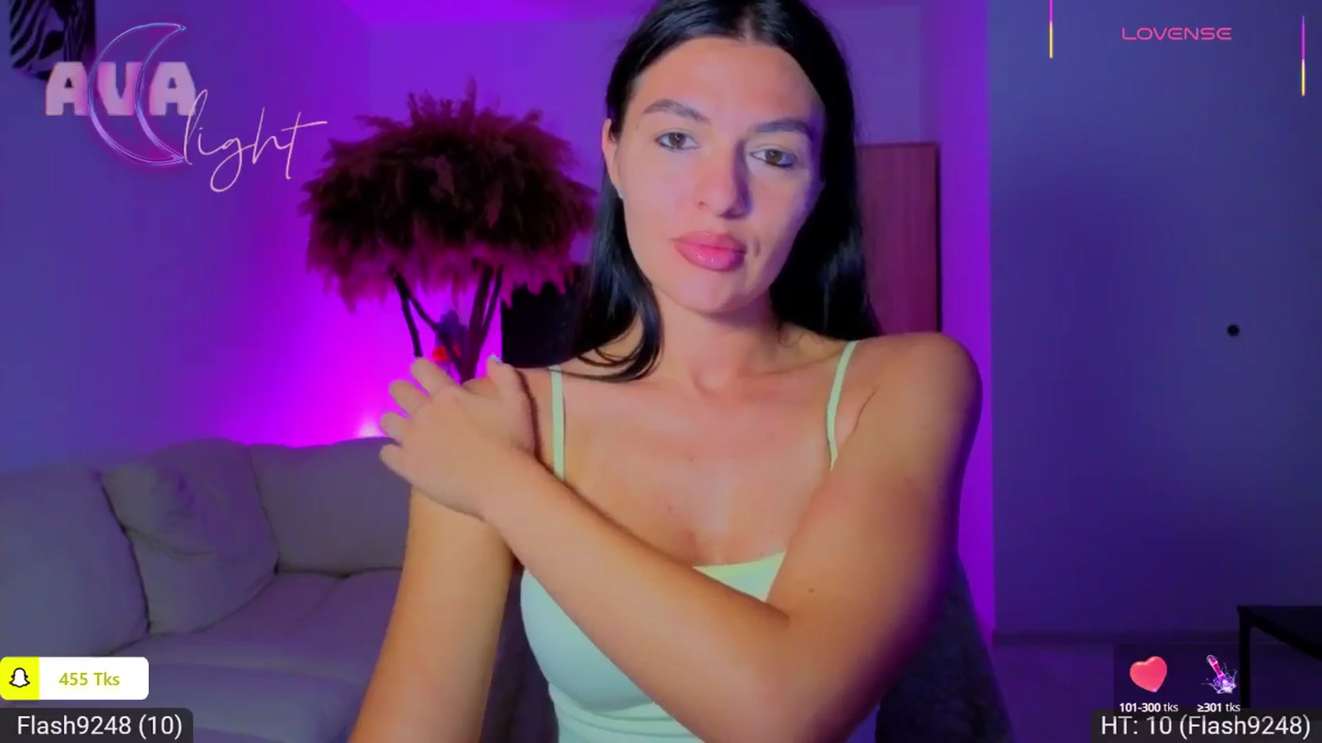 Gallery image thumbnail from AvaMoonlight's myfreecams stream on, 09/04/2025, 24:05 image 8 of 20