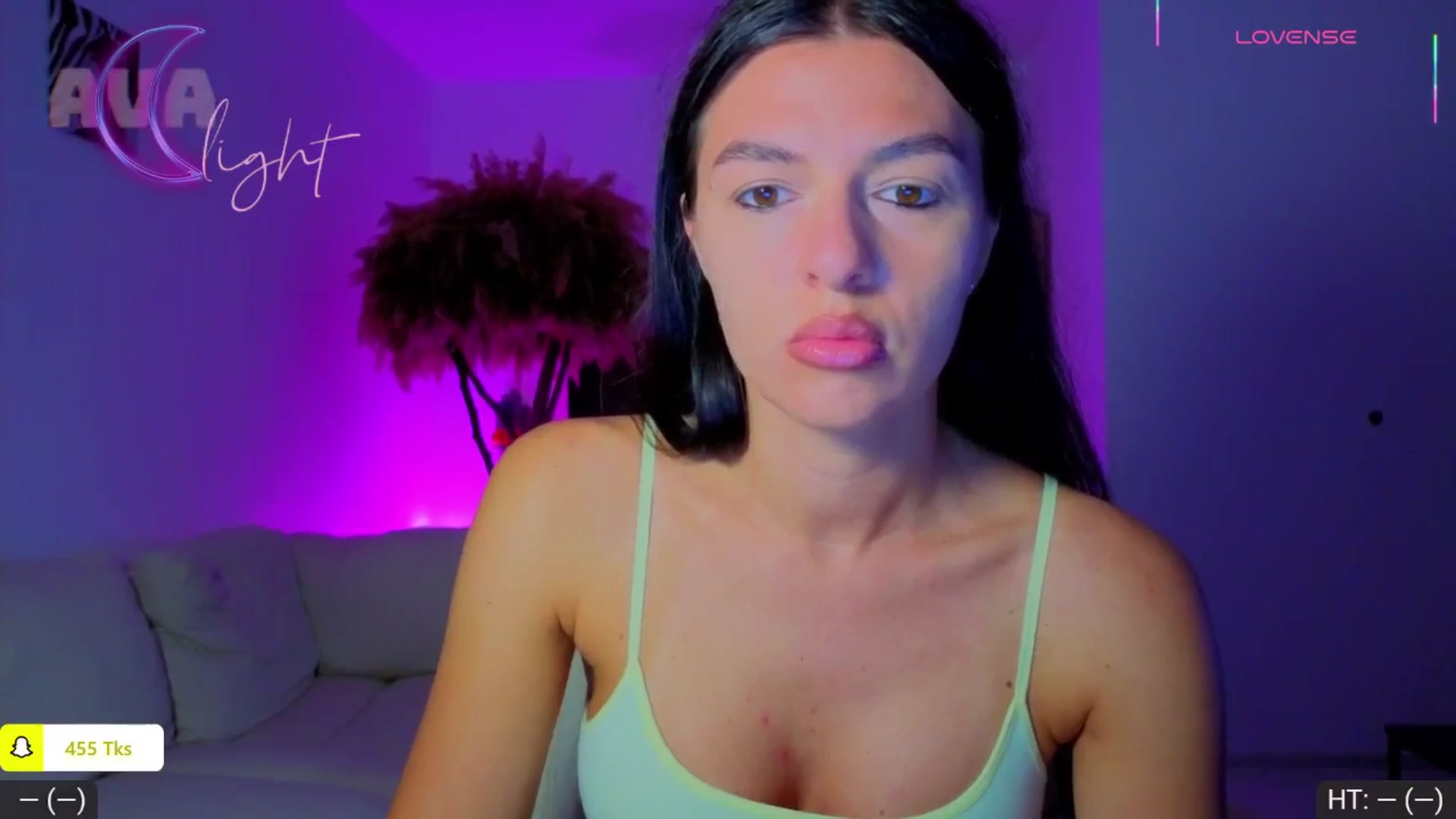 Gallery image thumbnail from AvaMoonlight's myfreecams stream on, 09/04/2025, 24:05 image 5 of 20