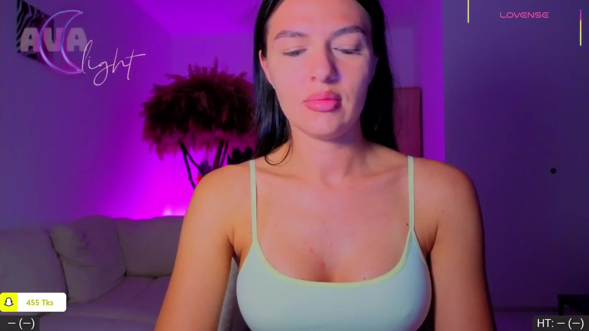 Gallery image thumbnail from AvaMoonlight's myfreecams stream on, 09/04/2025, 24:05 image 7 of 20