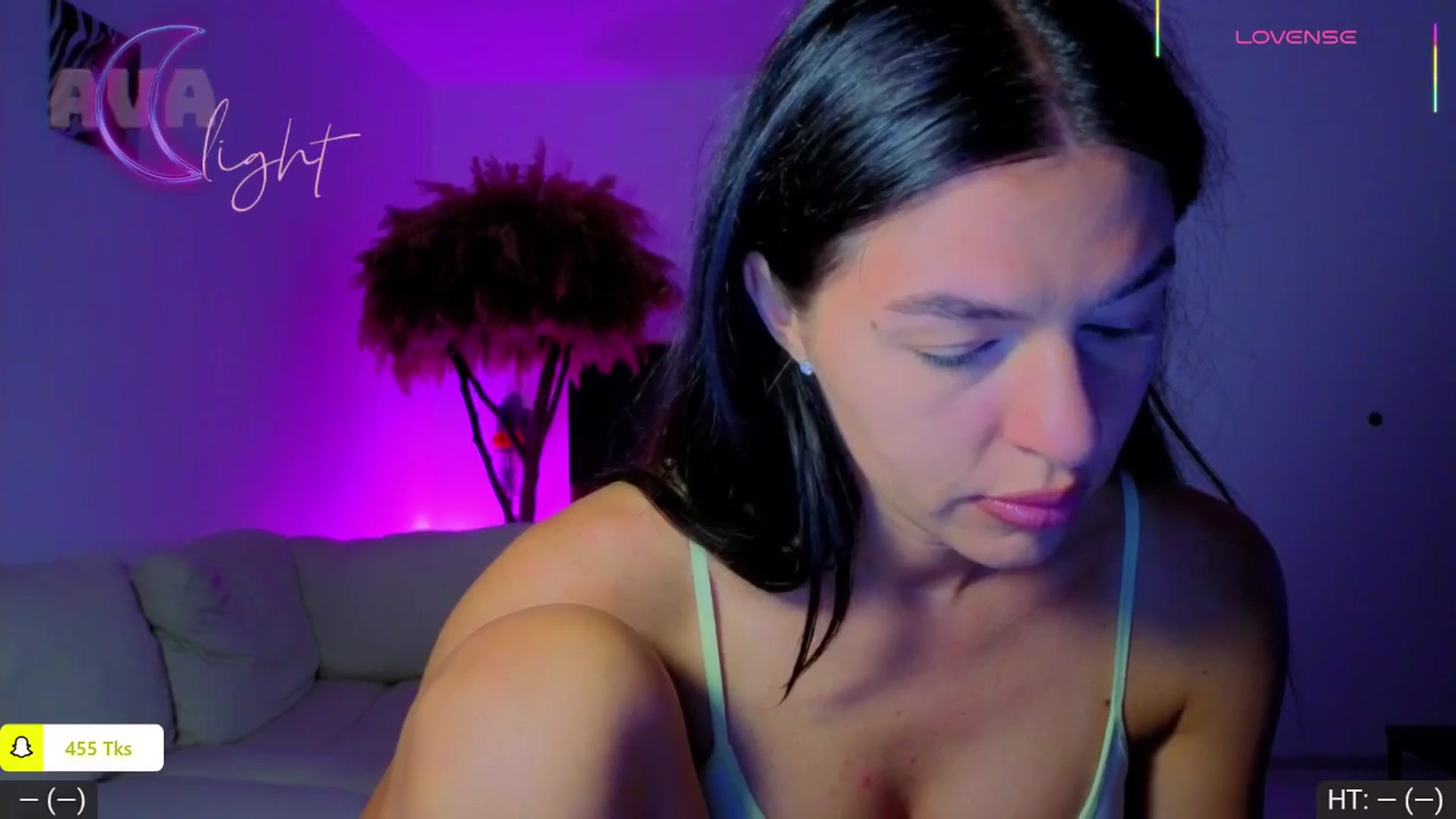 Gallery image thumbnail from AvaMoonlight's myfreecams stream on, 09/04/2025, 24:05 image 3 of 20