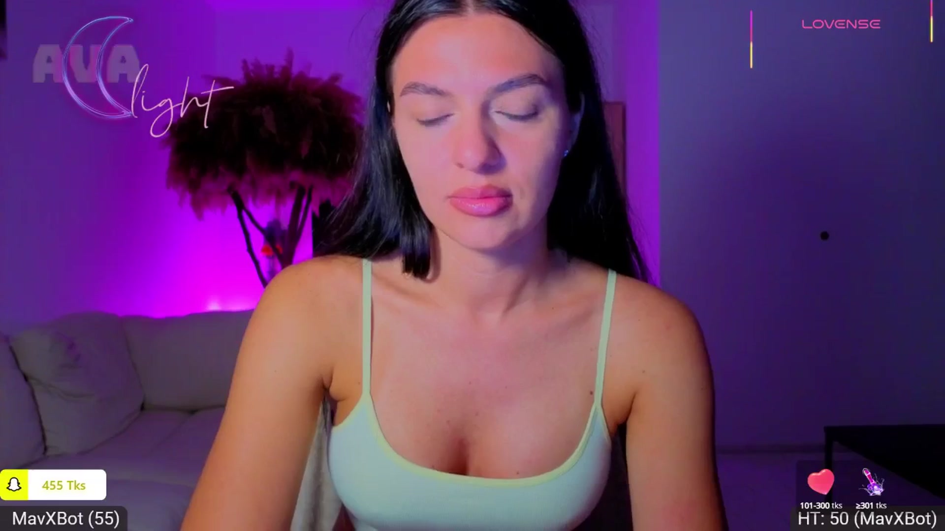 Gallery image thumbnail from AvaMoonlight's myfreecams stream on, 09/04/2025, 24:05 image 13 of 20