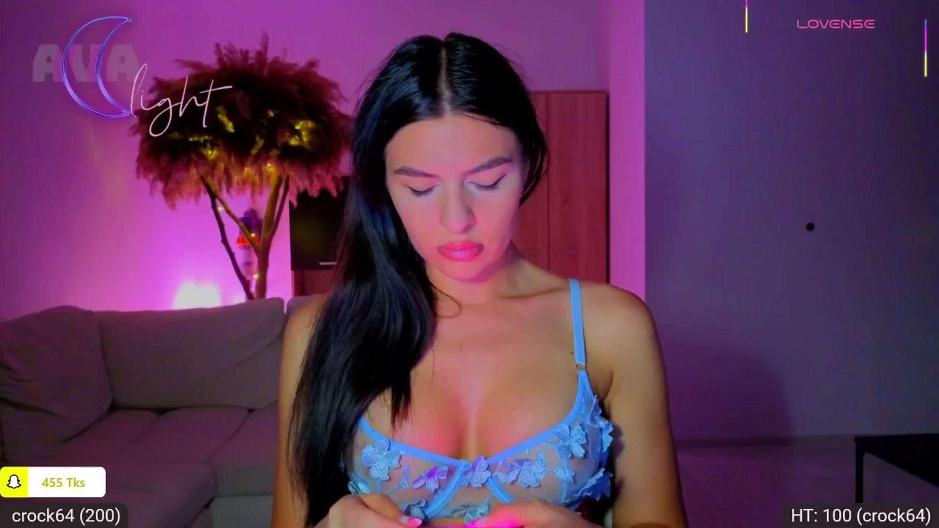 Gallery image thumbnail from AvaMoonlight's myfreecams stream on, 09/04/2025, 22:11 image 9 of 20
