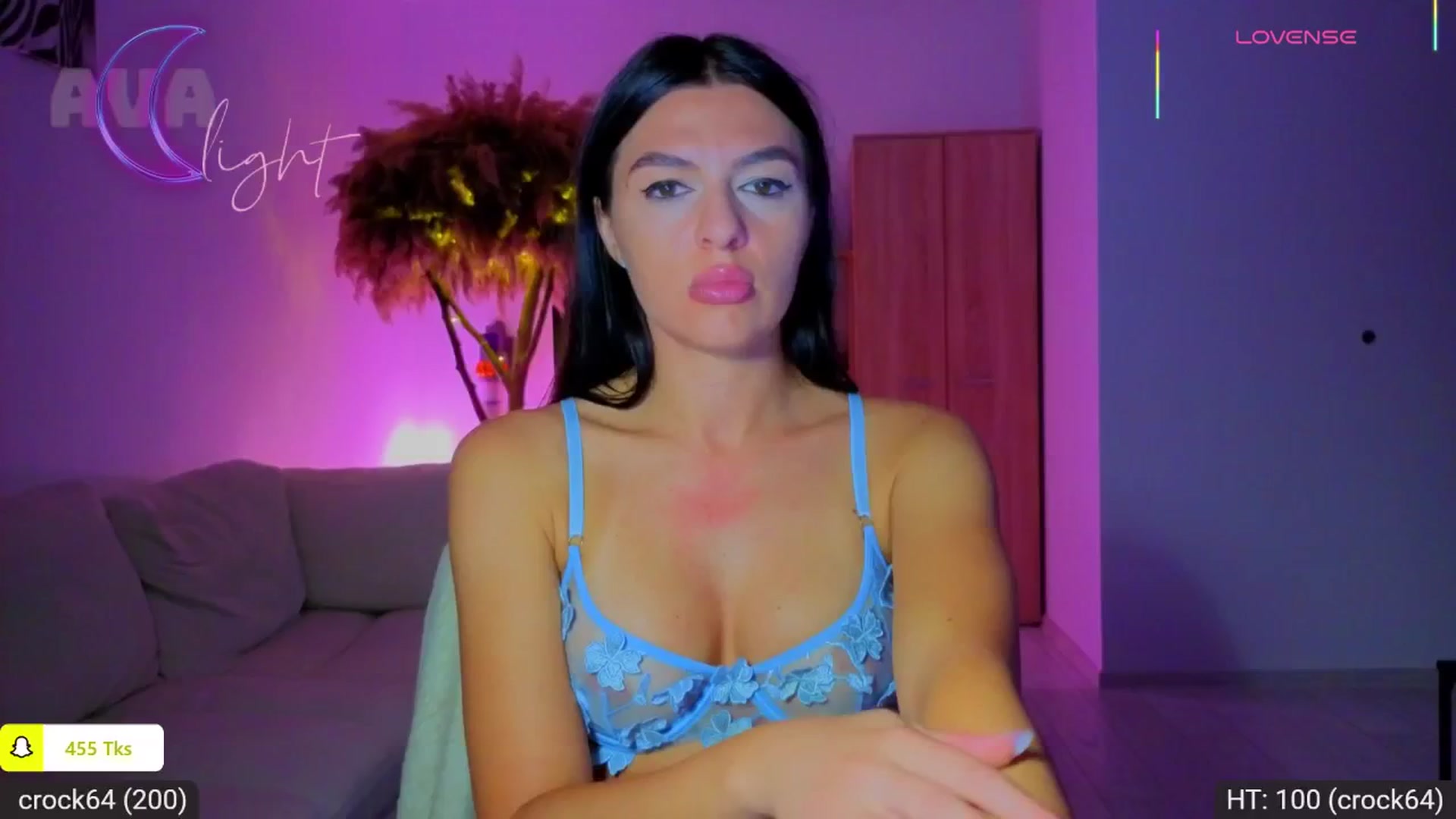 Gallery image thumbnail from AvaMoonlight's myfreecams stream on, 09/05/2025, 24:03 image 10 of 20