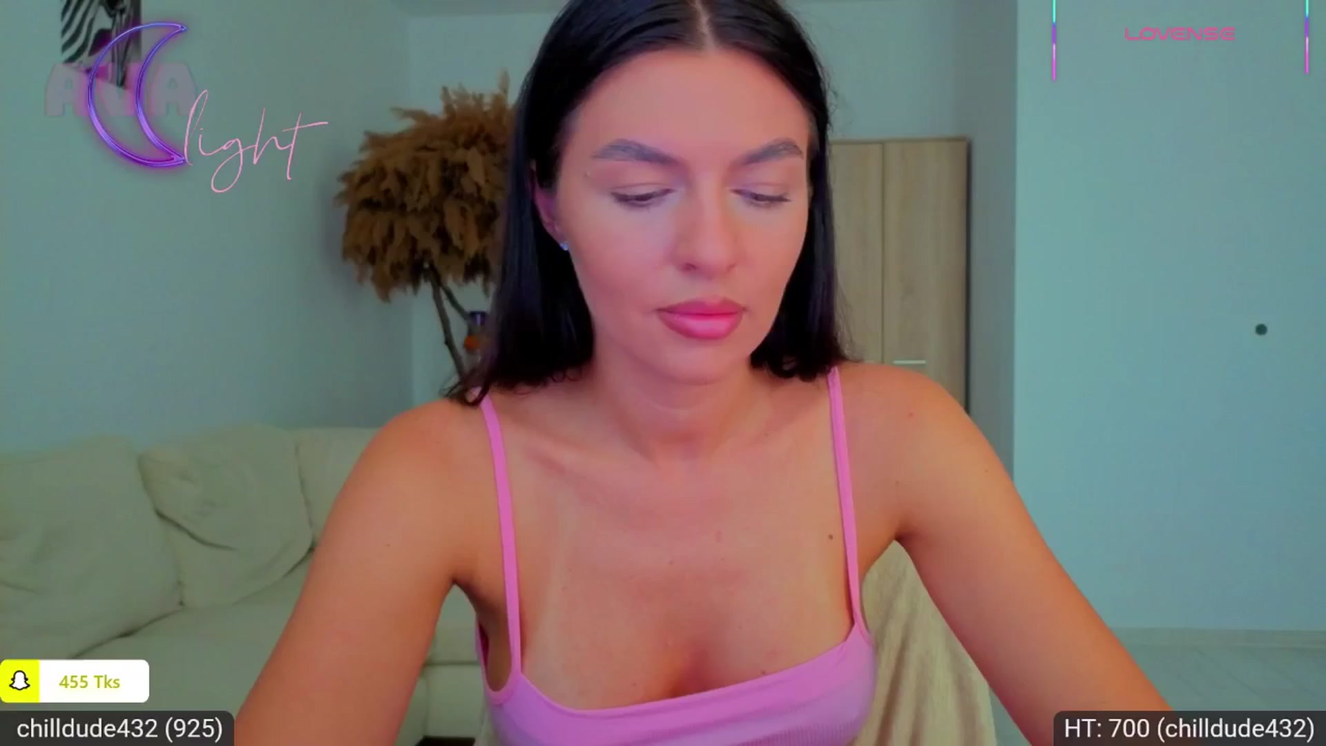 Gallery image thumbnail from AvaMoonlight's myfreecams stream on, 09/05/2025, 16:10 image 16 of 20