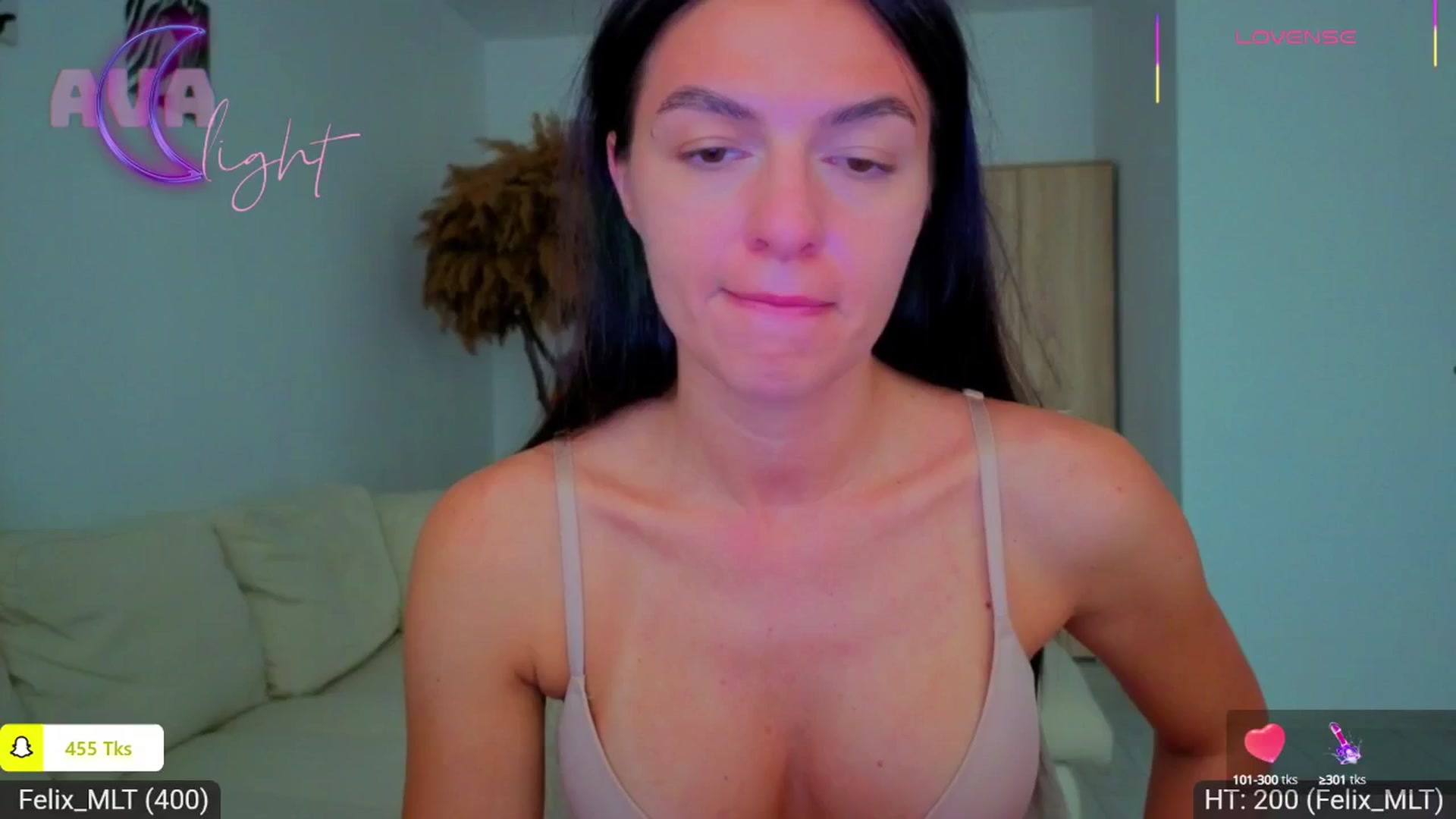 Gallery image thumbnail from AvaMoonlight's myfreecams stream on, 09/07/2025, 16:15 image 19 of 20