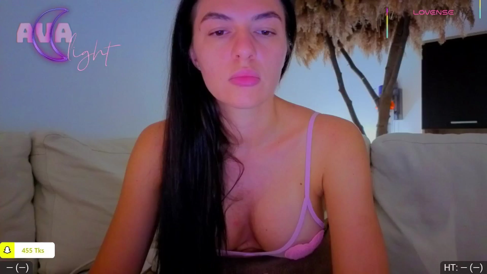 Gallery image thumbnail from AvaMoonlight's myfreecams stream on, 09/11/2025, 24:09 image 4 of 20