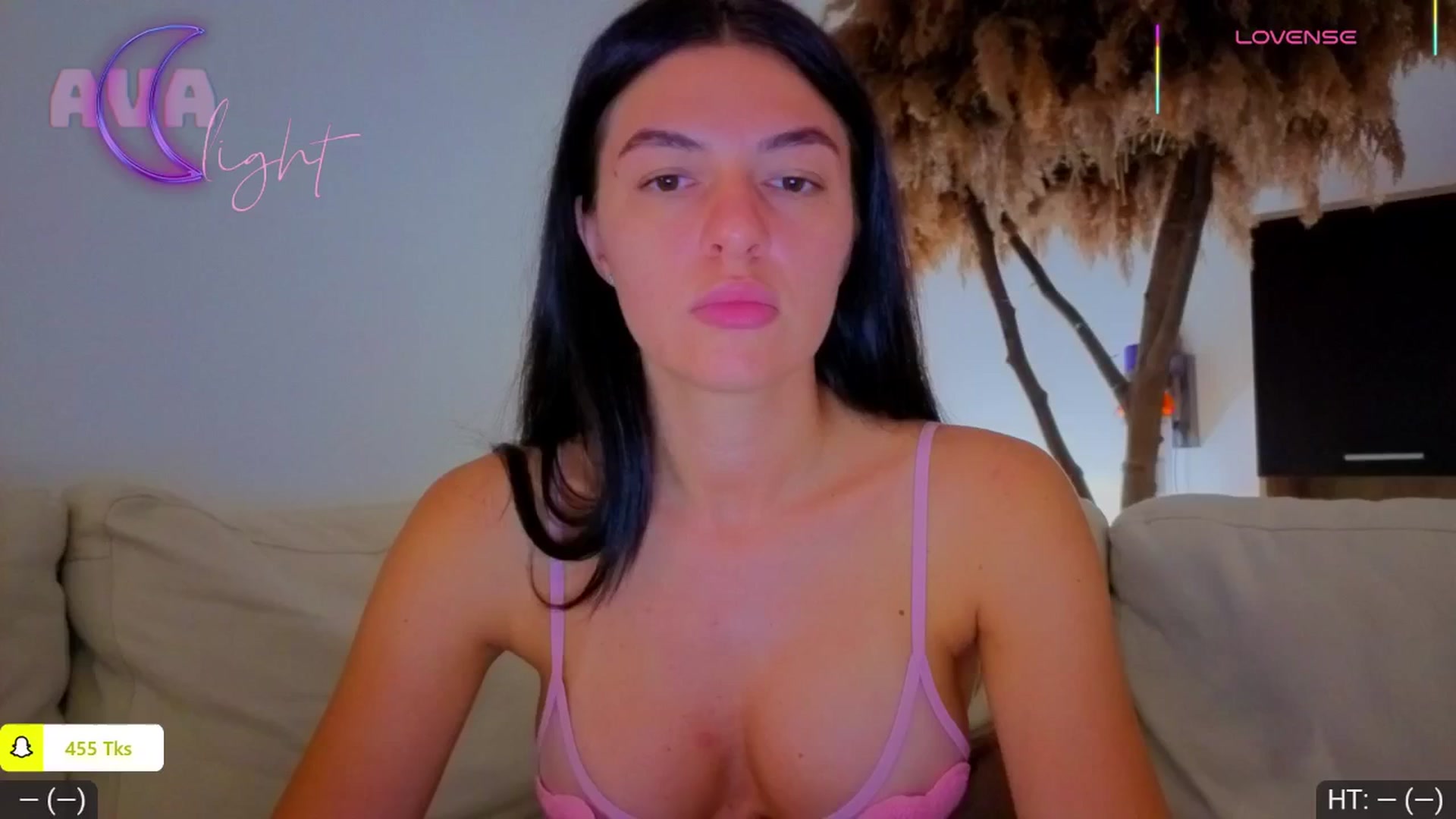 Gallery image thumbnail from AvaMoonlight's myfreecams stream on, 09/11/2025, 24:09 image 2 of 20