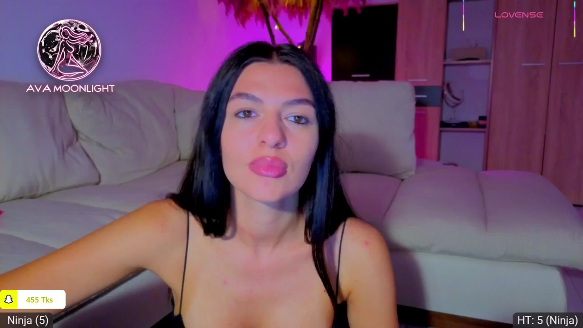 Gallery image thumbnail from AvaMoonlight's myfreecams stream on, 09/12/2025, 24:47 image 8 of 20