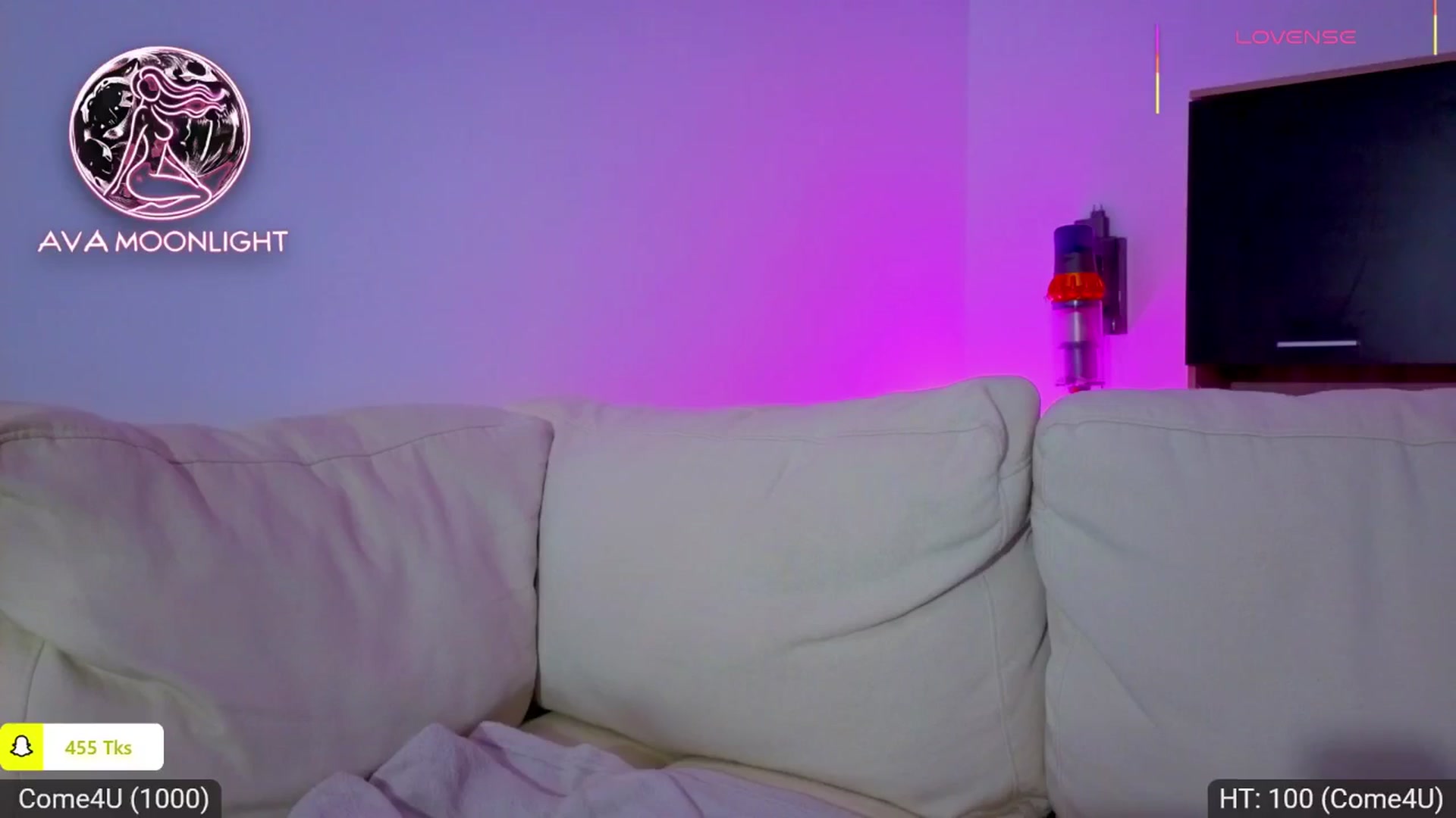 Gallery image thumbnail from AvaMoonlight's myfreecams stream on, 09/16/2025, 24:30 image 14 of 20