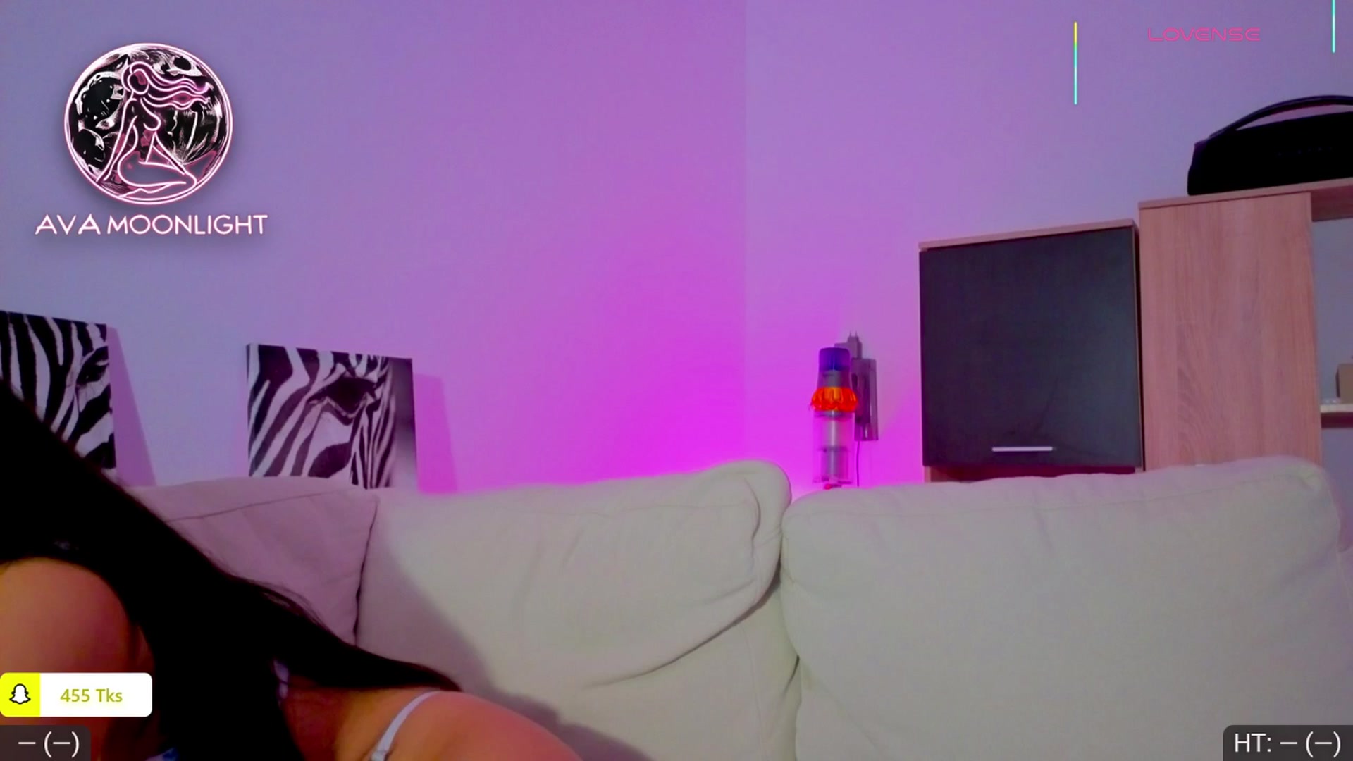 Gallery image thumbnail from AvaMoonlight's myfreecams stream on, 09/16/2025, 21:48 image 19 of 20