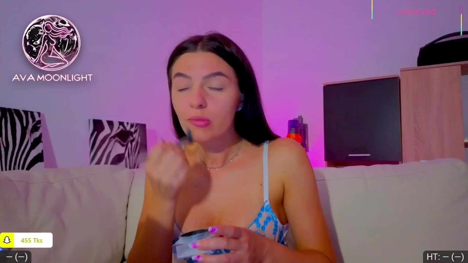 Gallery image thumbnail from AvaMoonlight's myfreecams stream on, 09/16/2025, 21:48 image 1 of 20