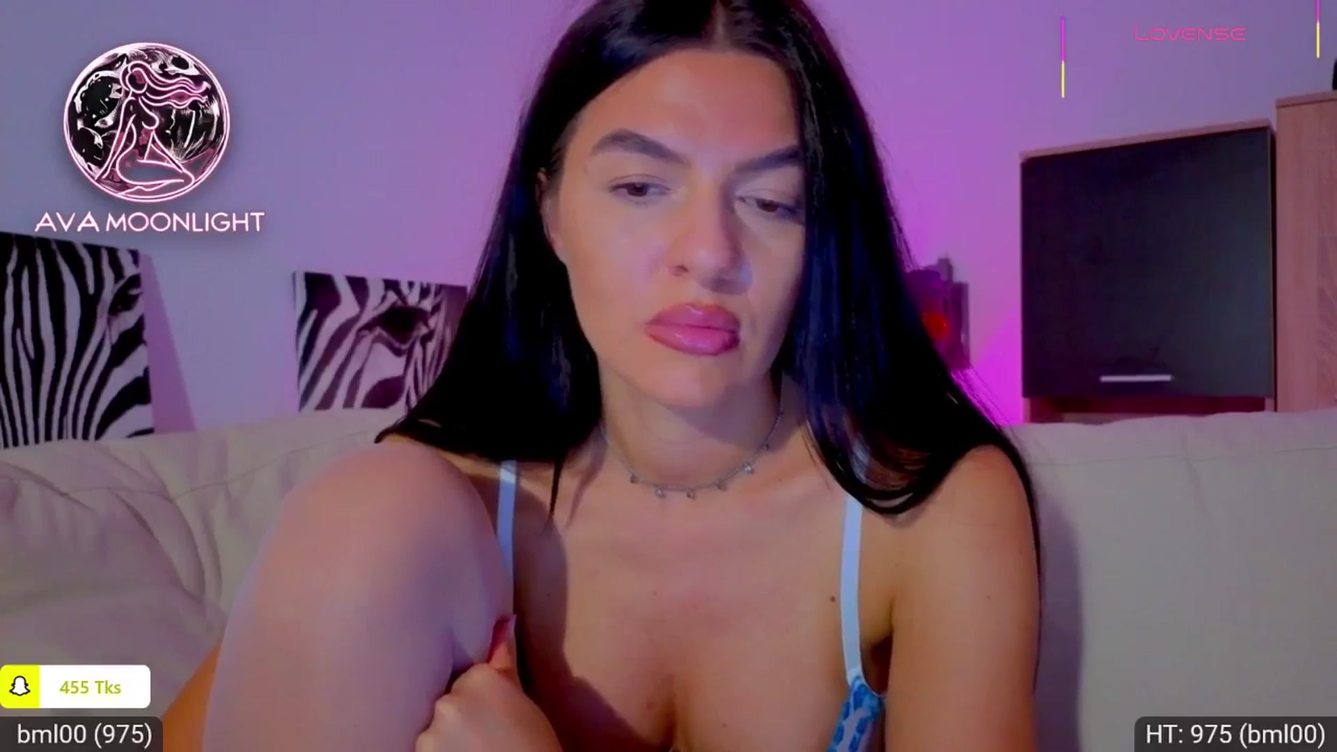 Gallery image thumbnail from AvaMoonlight's myfreecams stream on, 09/17/2025, 24:31 image 17 of 20