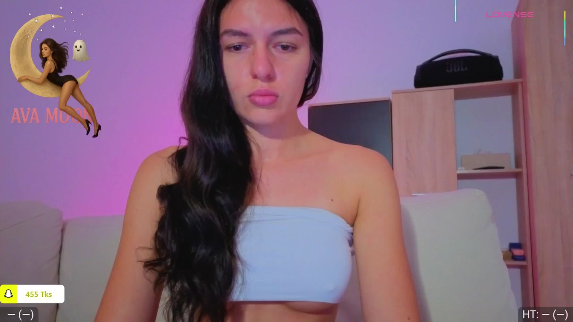 Gallery image thumbnail from AvaMoonlight's myfreecams stream on, 10/04/2025, 16:04 image 3 of 20