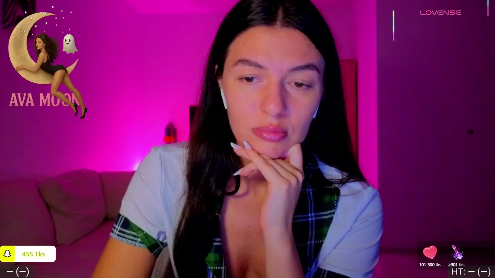 Gallery image thumbnail from AvaMoonlight's myfreecams stream on, 10/05/2025, 22:04 image 16 of 20