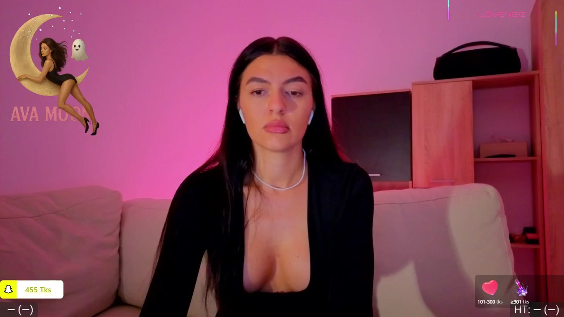 Gallery image thumbnail from AvaMoonlight's myfreecams stream on, 10/08/2025, 23:13 image 1 of 20