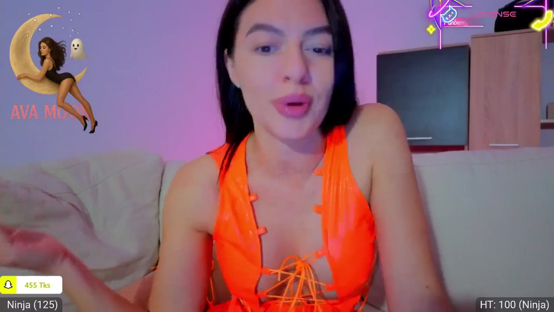 Gallery image thumbnail from AvaMoonlight's myfreecams stream on, 10/20/2025, 24:13 image 16 of 20