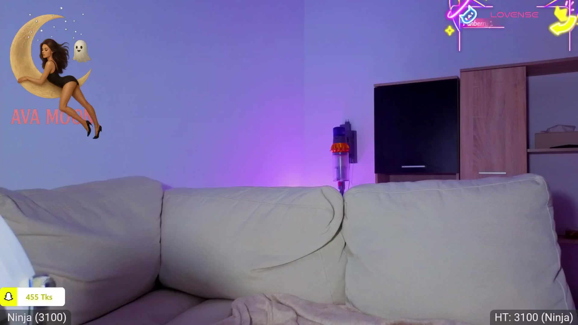 Gallery image thumbnail from AvaMoonlight's myfreecams stream on, 10/31/2025, 24:08 image 7 of 20