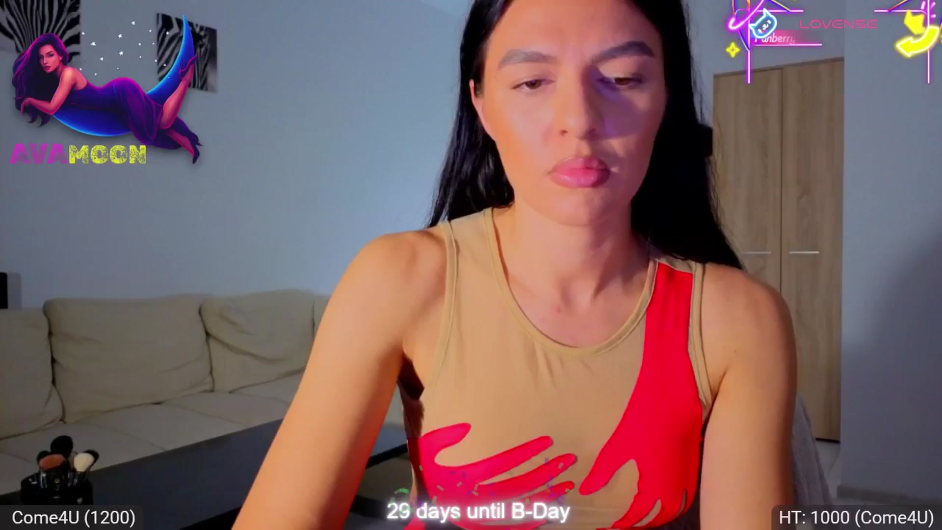 Gallery image thumbnail from AvaMoonlight's myfreecams stream on, 11/11/2025, 17:04 image 16 of 20