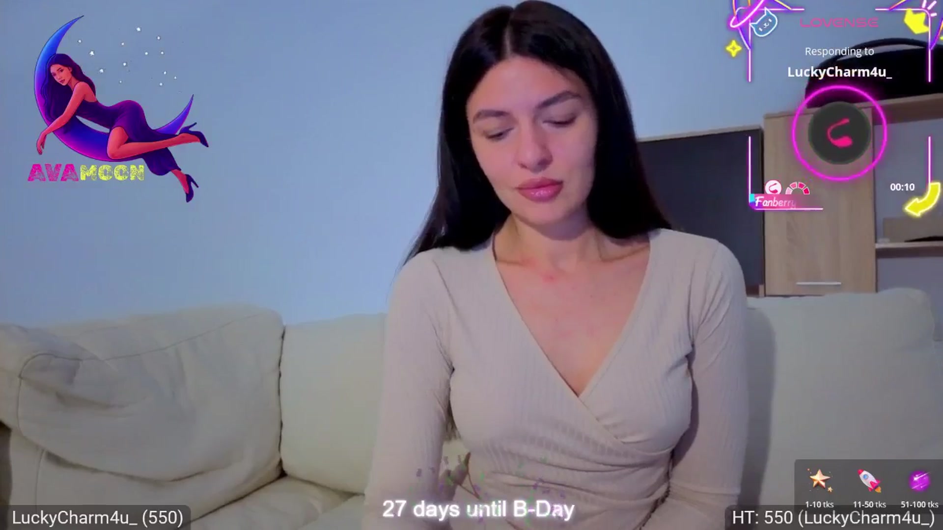 Gallery image thumbnail from AvaMoonlight's myfreecams stream on, 11/12/2025, 17:03 image 9 of 20
