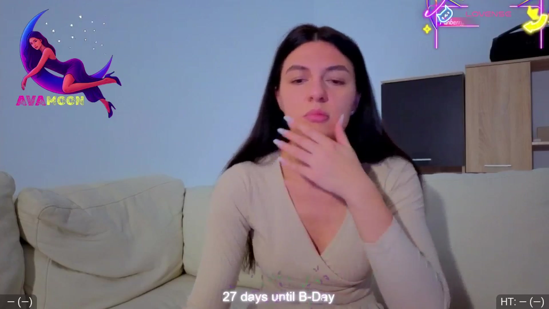 Gallery image thumbnail from AvaMoonlight's myfreecams stream on, 11/12/2025, 17:03 image 2 of 20