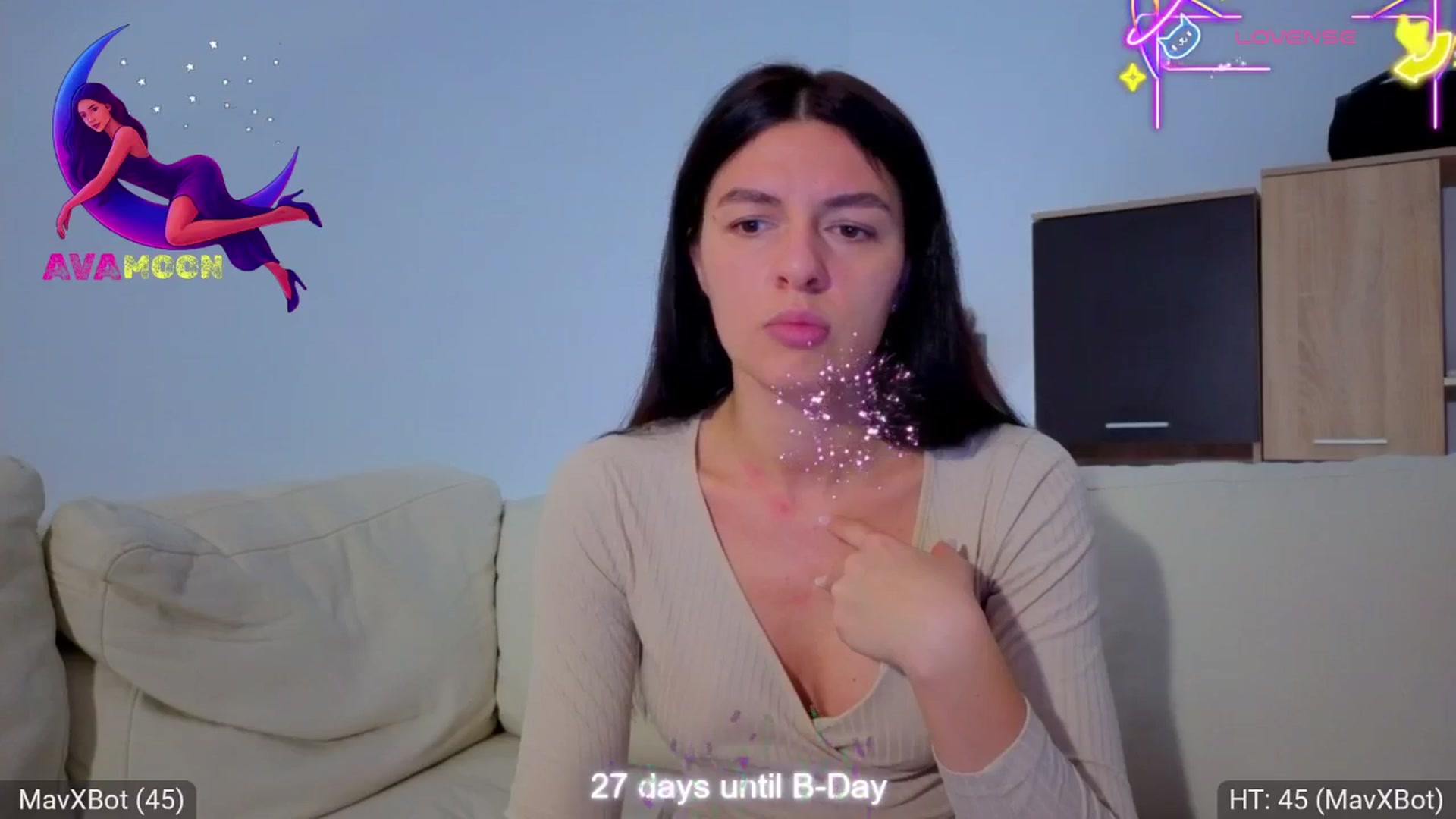 Gallery image thumbnail from AvaMoonlight's myfreecams stream on, 11/12/2025, 17:03 image 7 of 20