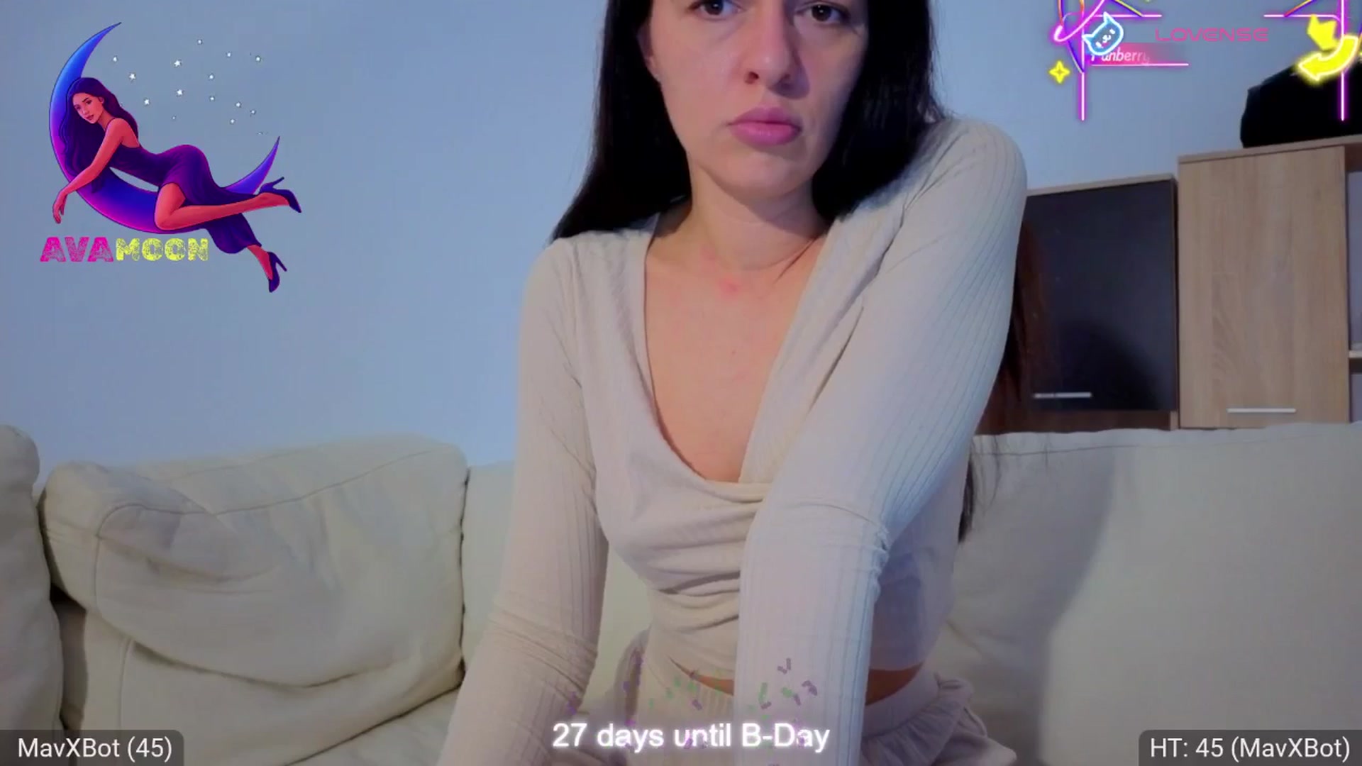 Gallery image thumbnail from AvaMoonlight's myfreecams stream on, 11/12/2025, 17:03 image 8 of 20