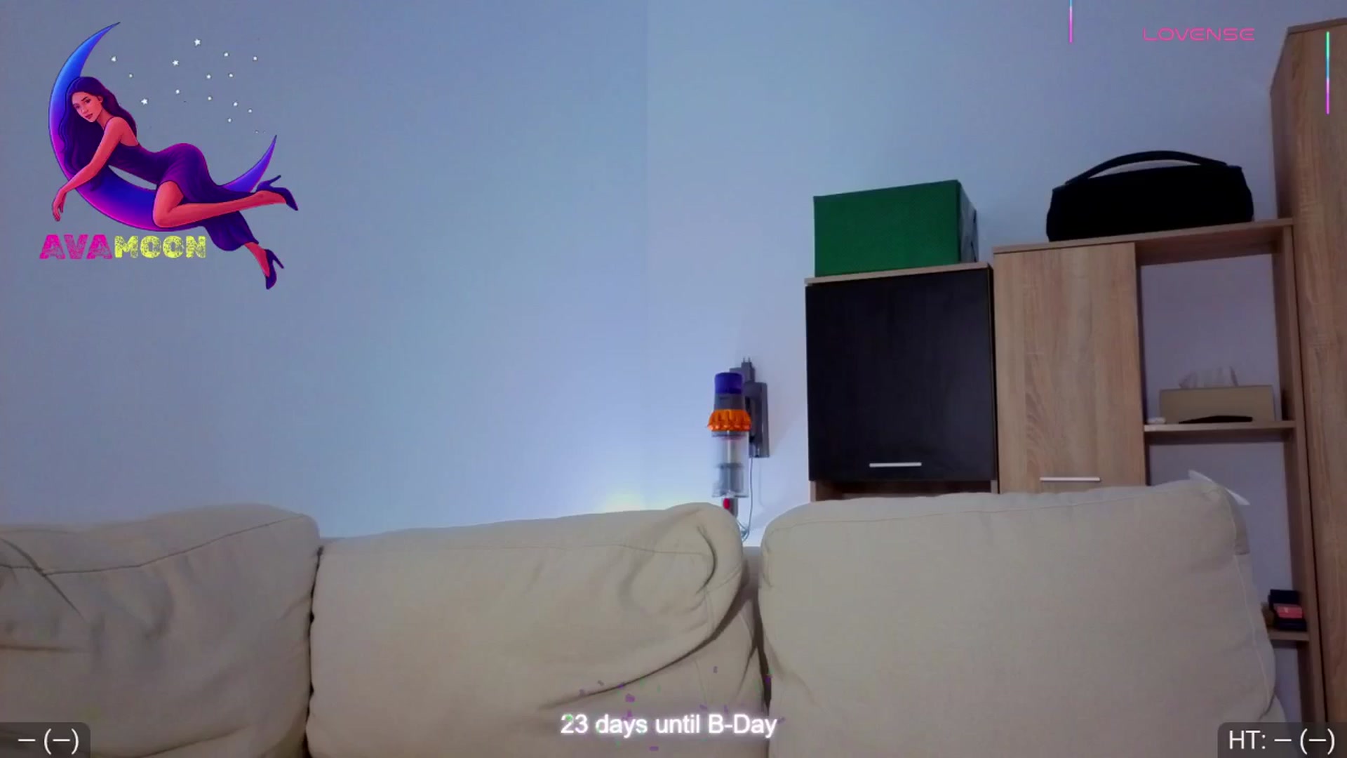 Gallery image thumbnail from AvaMoonlight's myfreecams stream on, 11/16/2025, 17:48 image 1 of 20