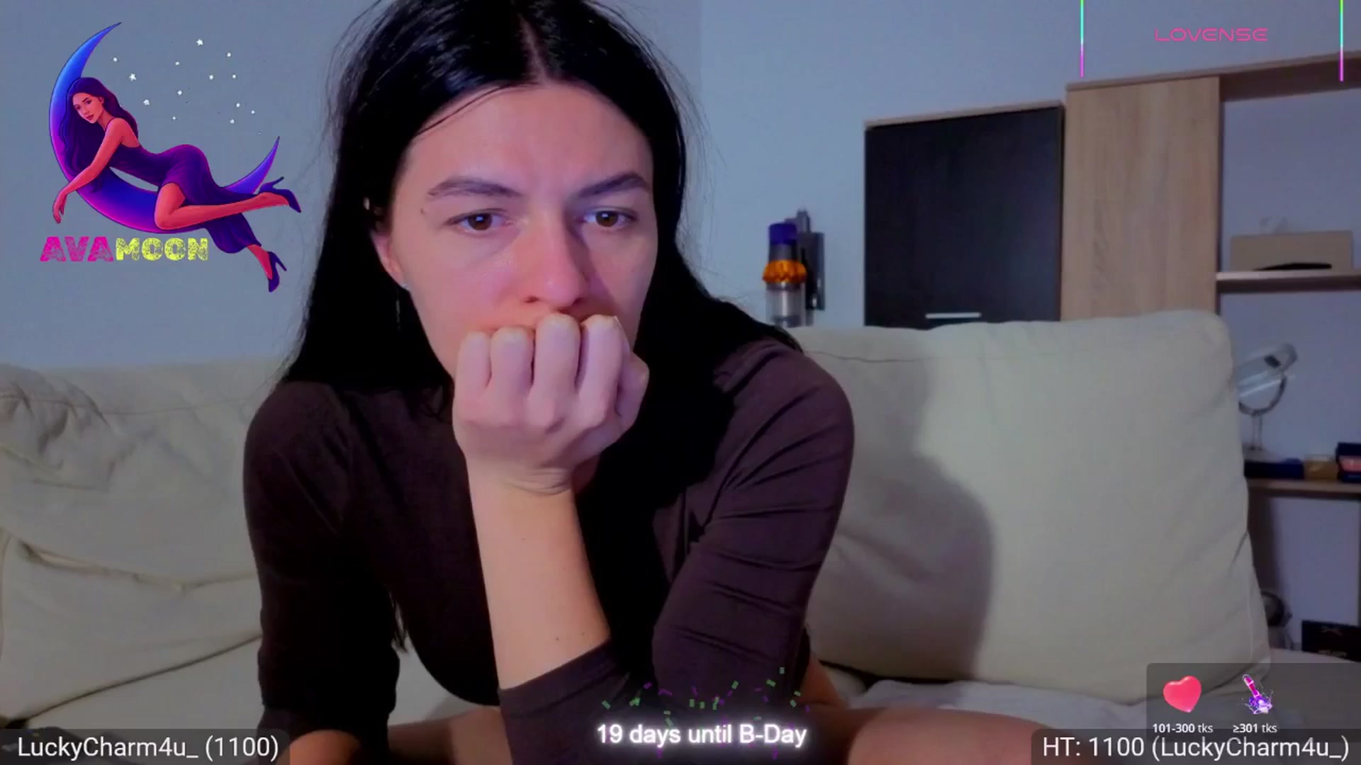 Gallery image thumbnail from AvaMoonlight's myfreecams stream on, 11/20/2025, 17:09 image 15 of 20