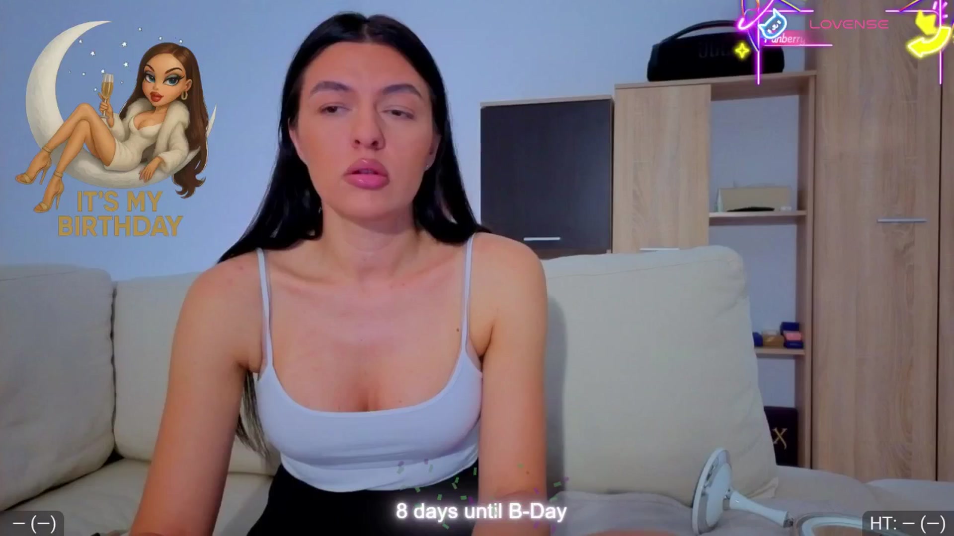Gallery image thumbnail from AvaMoonlight's myfreecams stream on, 12/02/2025, 16:13 image 12 of 20