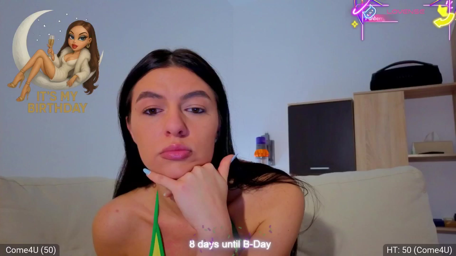 Gallery image thumbnail from AvaMoonlight's myfreecams stream on, 12/03/2025, 01:12 image 13 of 20
