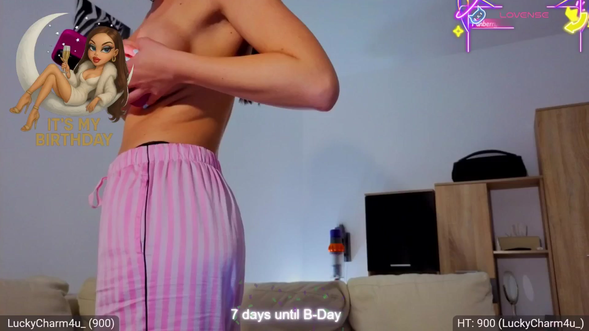 Gallery image thumbnail from AvaMoonlight's myfreecams stream on, 12/03/2025, 16:46 image 19 of 20