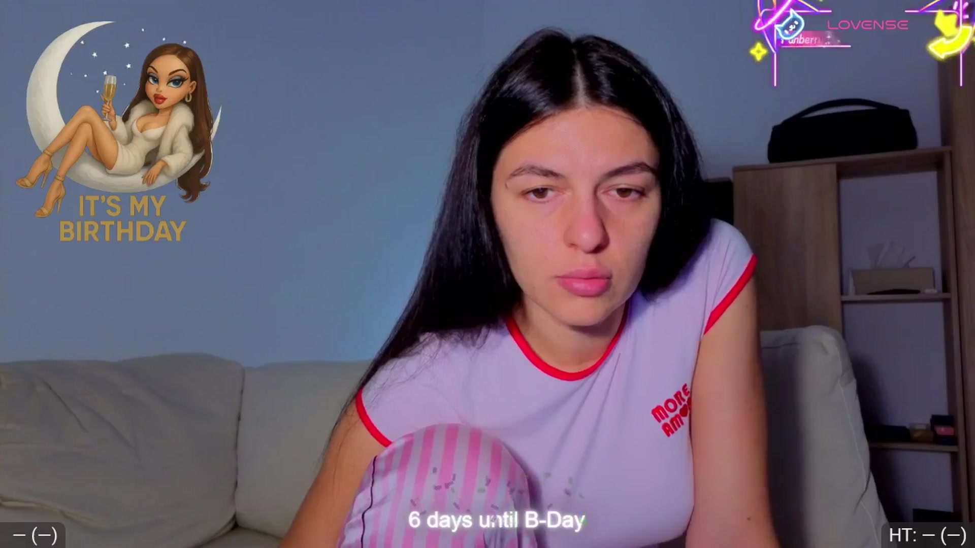 Gallery image thumbnail from AvaMoonlight's myfreecams stream on, 12/04/2025, 17:09 image 14 of 20