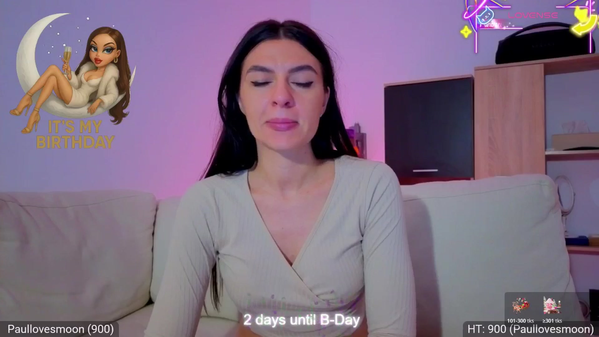 Gallery image thumbnail from AvaMoonlight's myfreecams stream on, 12/09/2025, 01:00 image 19 of 20
