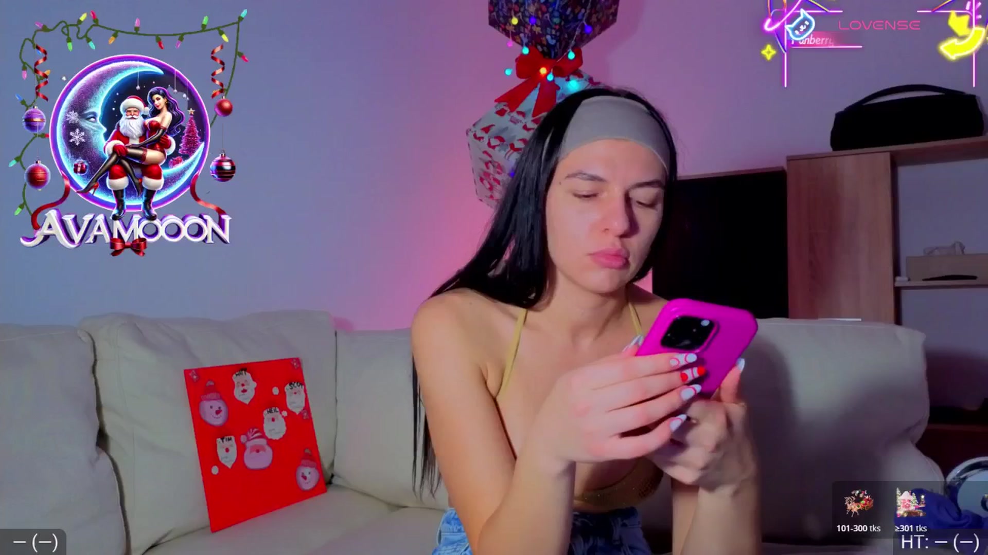 Gallery image thumbnail from AvaMoonlight's myfreecams stream on, 12/19/2025, 17:05 image 1 of 20