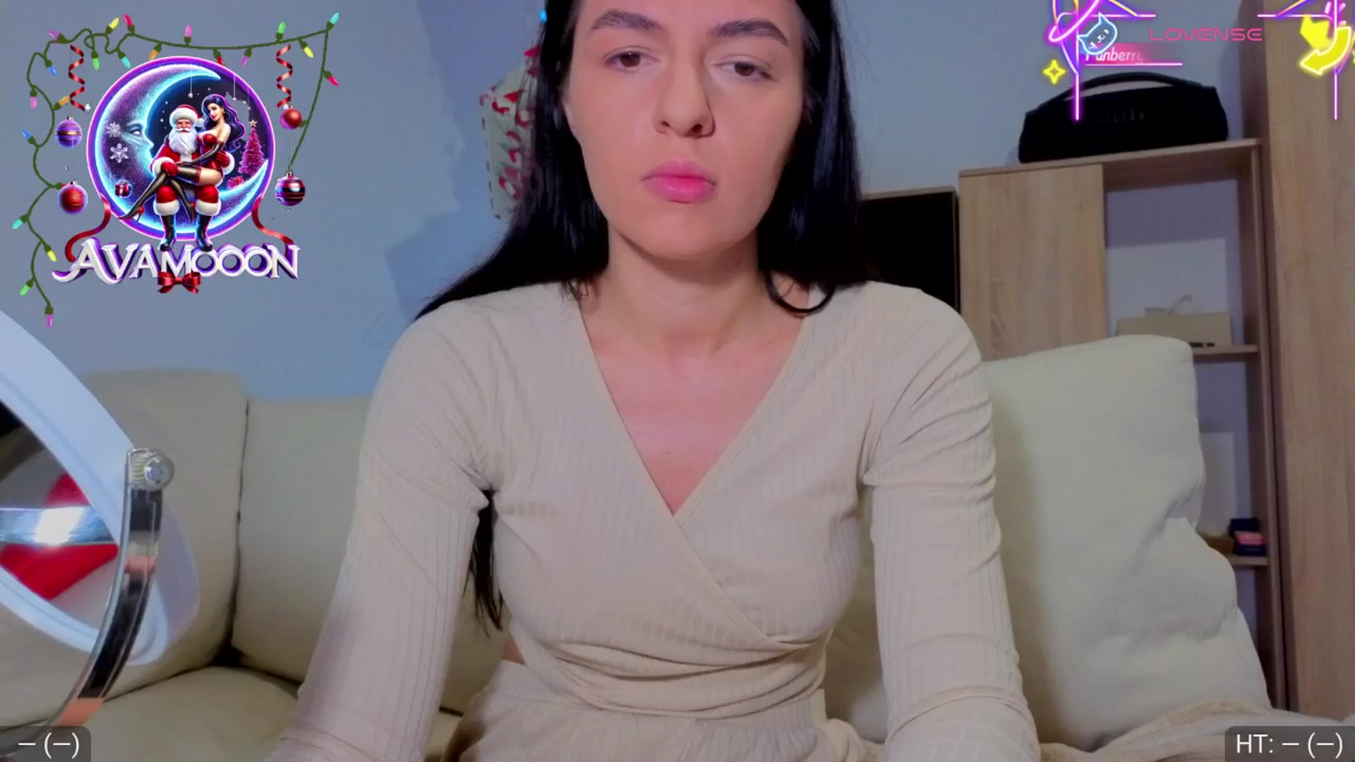 Gallery image thumbnail from AvaMoonlight's myfreecams stream on, 12/21/2025, 16:48 image 15 of 20