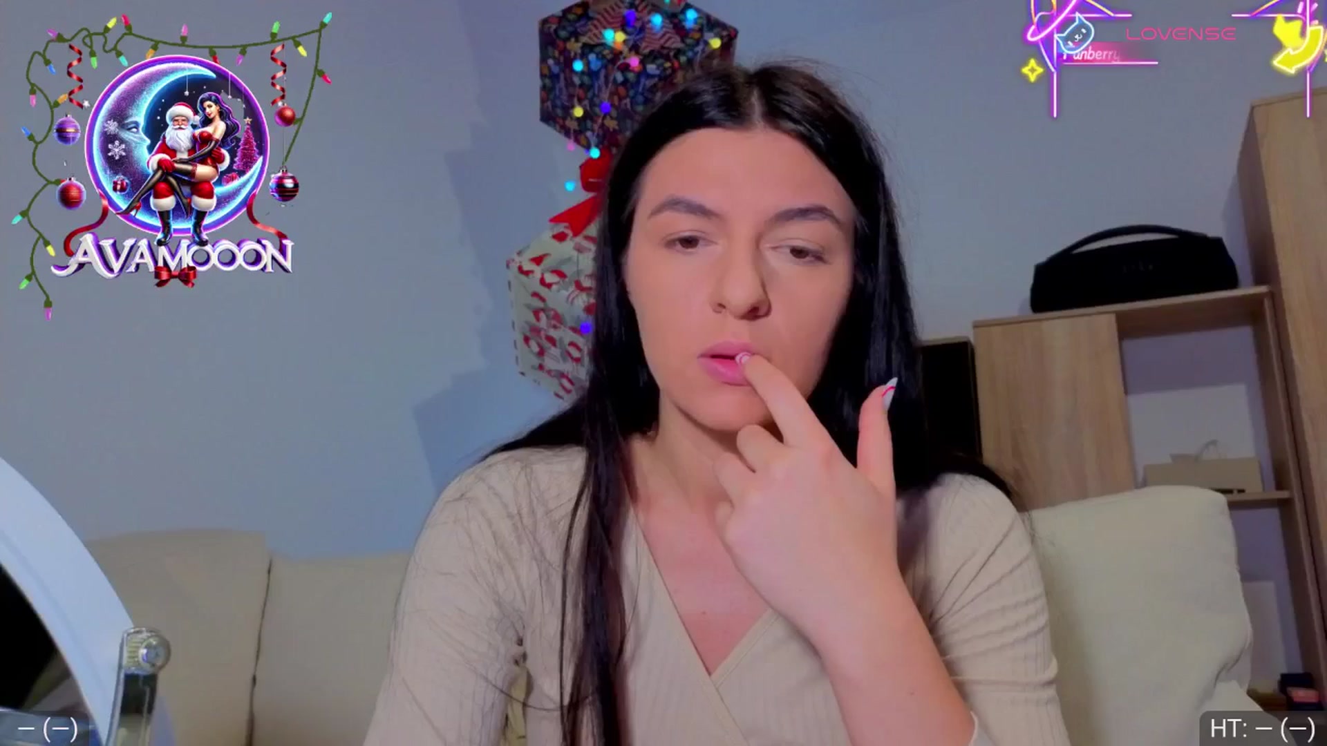 Gallery image thumbnail from AvaMoonlight's myfreecams stream on, 12/21/2025, 16:48 image 12 of 20